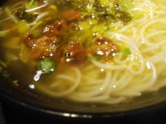 -花溪巷牛肉粉(泉城路店)