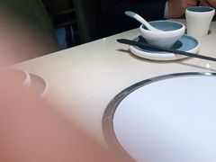 -左庭右院鲜牛肉火锅(浦江欢乐颂店)