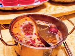 -小天鹅火锅·一线江景洪鼎旗舰店(洪崖洞店)