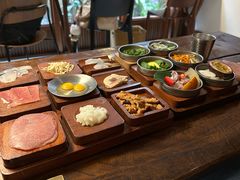 -银米·云南传统过桥米线(双廊黑金冠店)