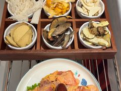 -天宜隆蘑菇宴火锅(石景山旗舰店)