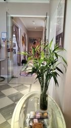 -蕾蕾美颜美容美体