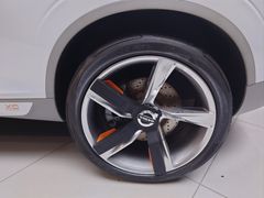 -杭州中沃沃尔沃4S店(滨江区店)
