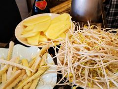 -肖肖酸萝卜鱼火锅(总店)