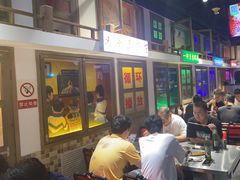 -马路牙子烧烤音乐酒馆(望京店)