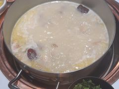 -洪氏嗨捞·猪肚鸡火锅(阳光天地店)