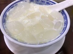 白玉双皮奶-仁信老铺甜品(北京路店)