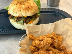 秘汁炭烤风味牛堡·尊享版-必胜客餐厅(昆百大泰业城店)