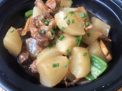 五香牛腩煲-祈胜邨•顺德鱼生•顺德菜(容桂店)