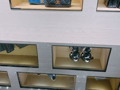 -CHANEL(恒隆广场店)