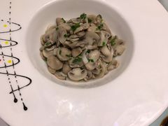 -老人和饭店(淮海中路店)