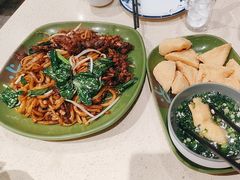 -胡须佬鸡煲四季火锅(龙珠大道店)