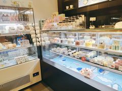 面包甜点陈列柜-仟吉KenGee(银港店)