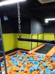 -蹦贝运动中心·蹦床·攀岩·闯关(龙岗店)