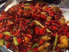 扛把子辣子鸡-马路牙子地桌烤肉(工体店)