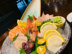 -望鲸居酒屋