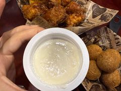 -BHC炸鸡(明洞总店)