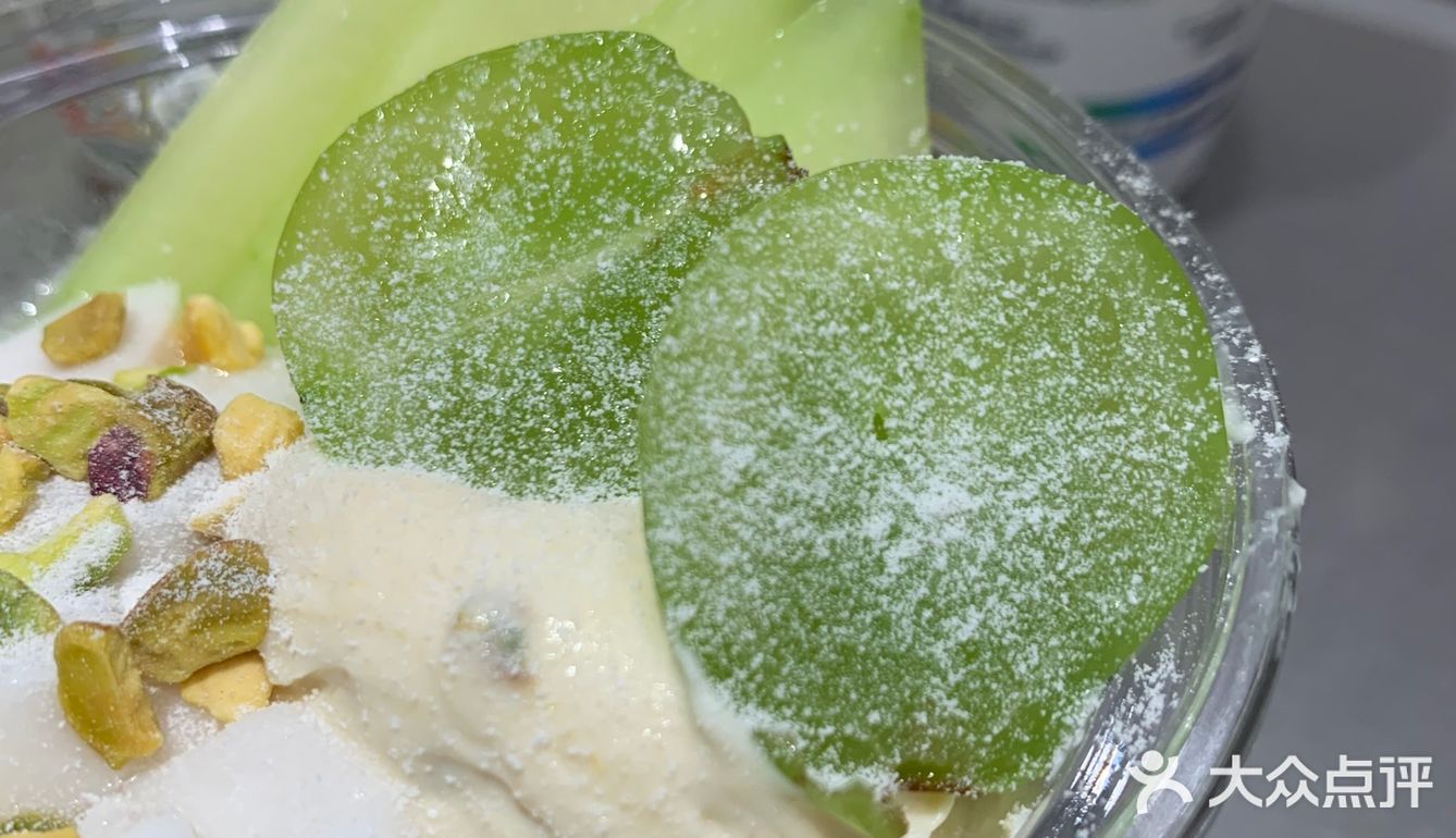 馋😋酸奶与葡萄的完美碰撞💥