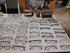 -肆兮眼镜·蔡司·徕卡战略合作店(大坪店)