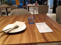 -必胜客(港汇店)