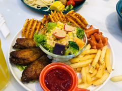 -丽莎沙拉轻食餐厅(国贸店)