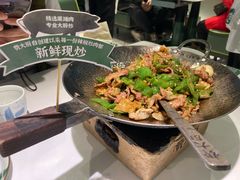 -费大厨辣椒炒肉(高铁吾悦广场店)