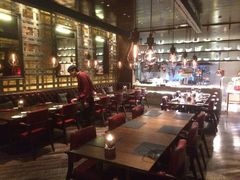 -恰餐厅及酒吧 CHAR Bar & Grill (北京丽都皇冠假日店)