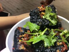 黑色经典臭豆腐-黑色经典臭豆腐·湖南特产(步行街店)