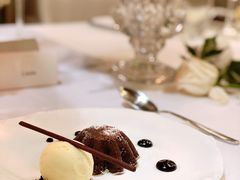 巧克力蛋糕配香草冰淇淋-Jean Georges