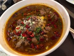 水煮牛肉-大食代美食广场(迪士尼小镇店)