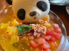熊熊冰粉-炉小二铜锅牛蛙•川湘菜(三里屯店)