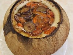 原只椰子炖竹丝鸡-信行丰炖品皇店(光孝路店)