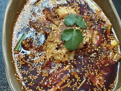 -有红鸡毛店·川菜(建设路店)