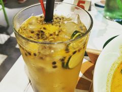 -越弥越南传统美食馆