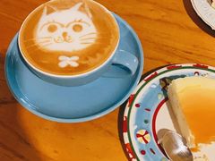 榛果拿铁-Anne猫窝咖啡屋