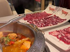 -左庭右院鲜牛肉火锅(金山万达店)