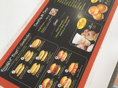 -Winchell's Donuts House