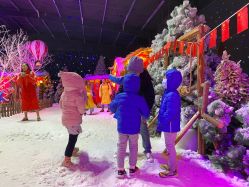 -圣名游乐城冰雪大世界