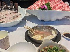 -泓炙颐凤鲜海鲜火锅料理(桐乡店)