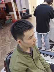 -理昂男士理发店 Barber shop