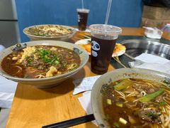 -丁丁猫重庆小面(徐州路店)