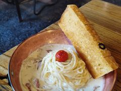-I HOLIC艾豪丽披萨(KKone店)