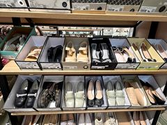 -百联奥特莱斯广场(南京店)