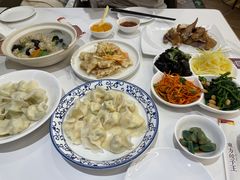 -东方饺子王(新奥购物中心店)