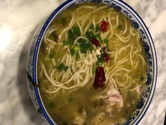 -轻捞慢起面馆(新世界百货店)