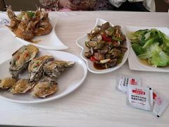 -覃记海鲜美食餐厅