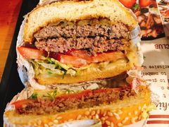 -The Habit Burger Grill 哈比特汉堡(复兴soho店)