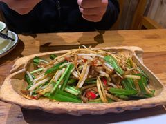 炝拌竹虫-老滇山寨•云南特色菜•地方菜•民族风情歌舞表演(金碧店)