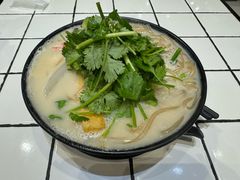 -肥汁米蘭香港米线(长宁来福士店)