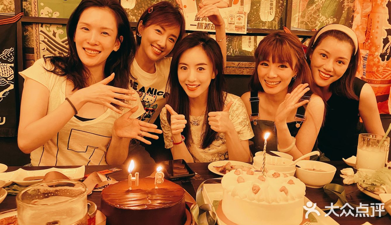 美女们的聚会[亲亲]【晓君来了】